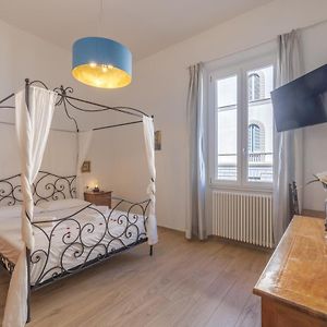 Camera standard con letto king size